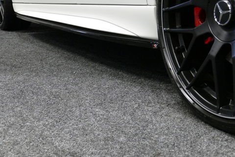 Mercedes-Benz C-Klasse 300 e AMG Line / C63S AMG Diffuser / Panamericana Grill / Panoramadak / Massage stoelen / Stoelverwarm- & koeling / Ambienteverlichting Premium / Elektr. verstelbare voorstoelen + memory / Apple Carplay - Android Auto / Head-up Display / Stuurwiel verwarm