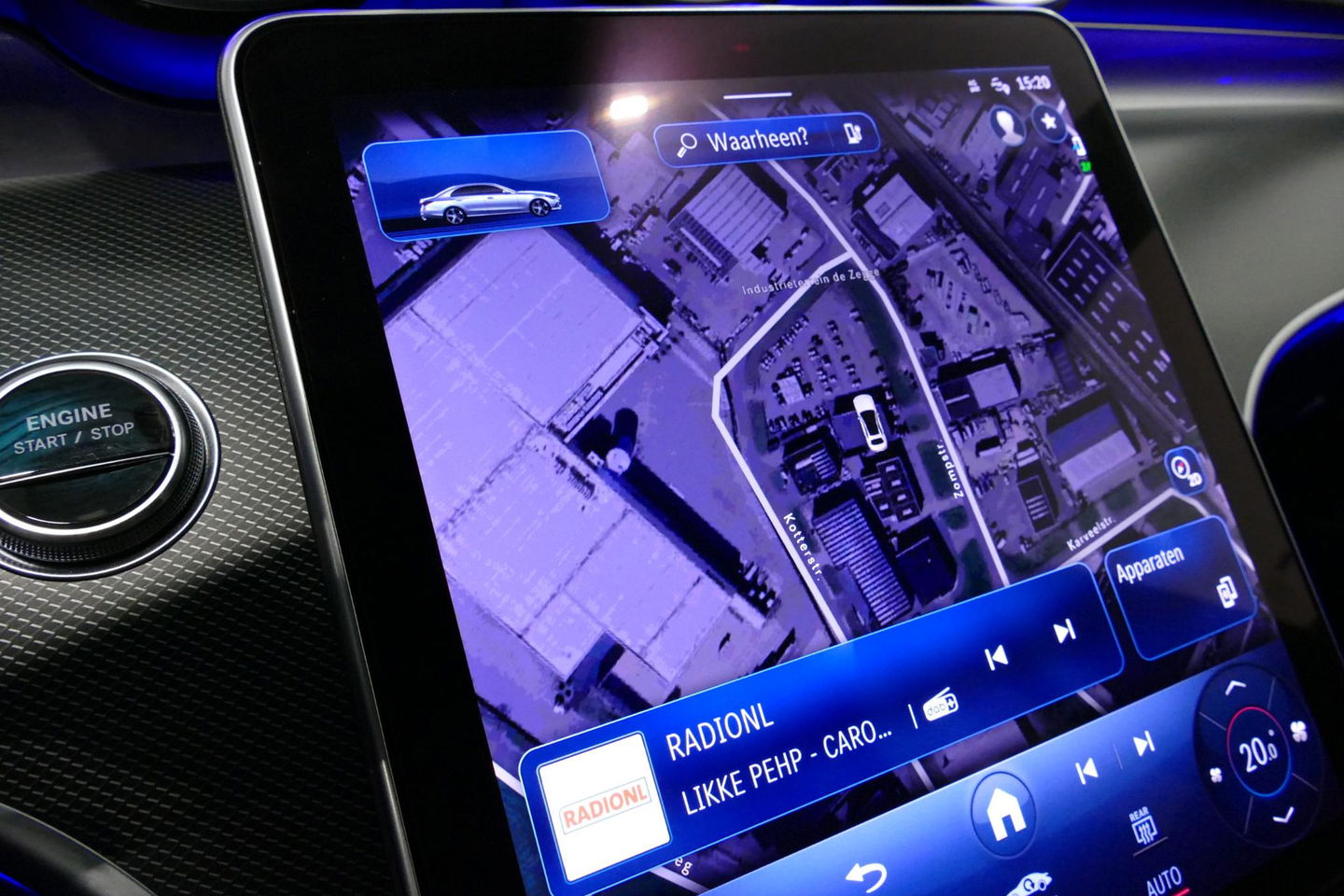 Mercedes-Benz C-Klasse 300 e AMG Line / C63S AMG Diffuser / Panamericana Grill / Panoramadak / Massage stoelen / Stoelverwarm- & koeling / Ambienteverlichting Premium / Elektr. verstelbare voorstoelen + memory / Apple Carplay - Android Auto / Head-up Display / Stuurwiel verwarm