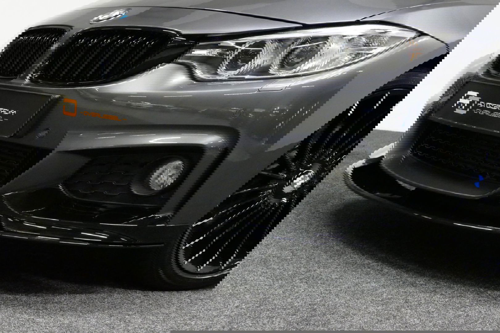 BMW 4 Serie Coupé 428i xDrive M Sport / Stoelverwarming / M Sport-chassis - adaptief onderstel / Navigatie / Climatronic / 19'' LMV / PDC / HiFi speakersysteem / Lederen bekleding / Bi-xenon koplampen / Grootlichtassistent / Sportbesturing variabel