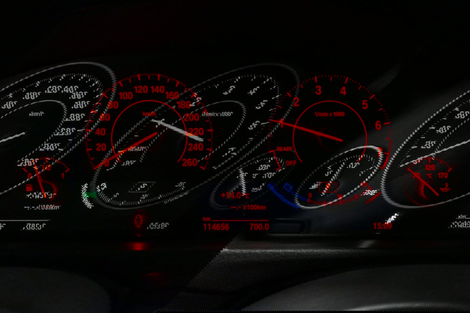 BMW 4 Serie Coupé 428i xDrive M Sport / Stoelverwarming / M Sport-chassis - adaptief onderstel / Navigatie / Climatronic / 19'' LMV / PDC / HiFi speakersysteem / Lederen bekleding / Bi-xenon koplampen / Grootlichtassistent / Sportbesturing variabel