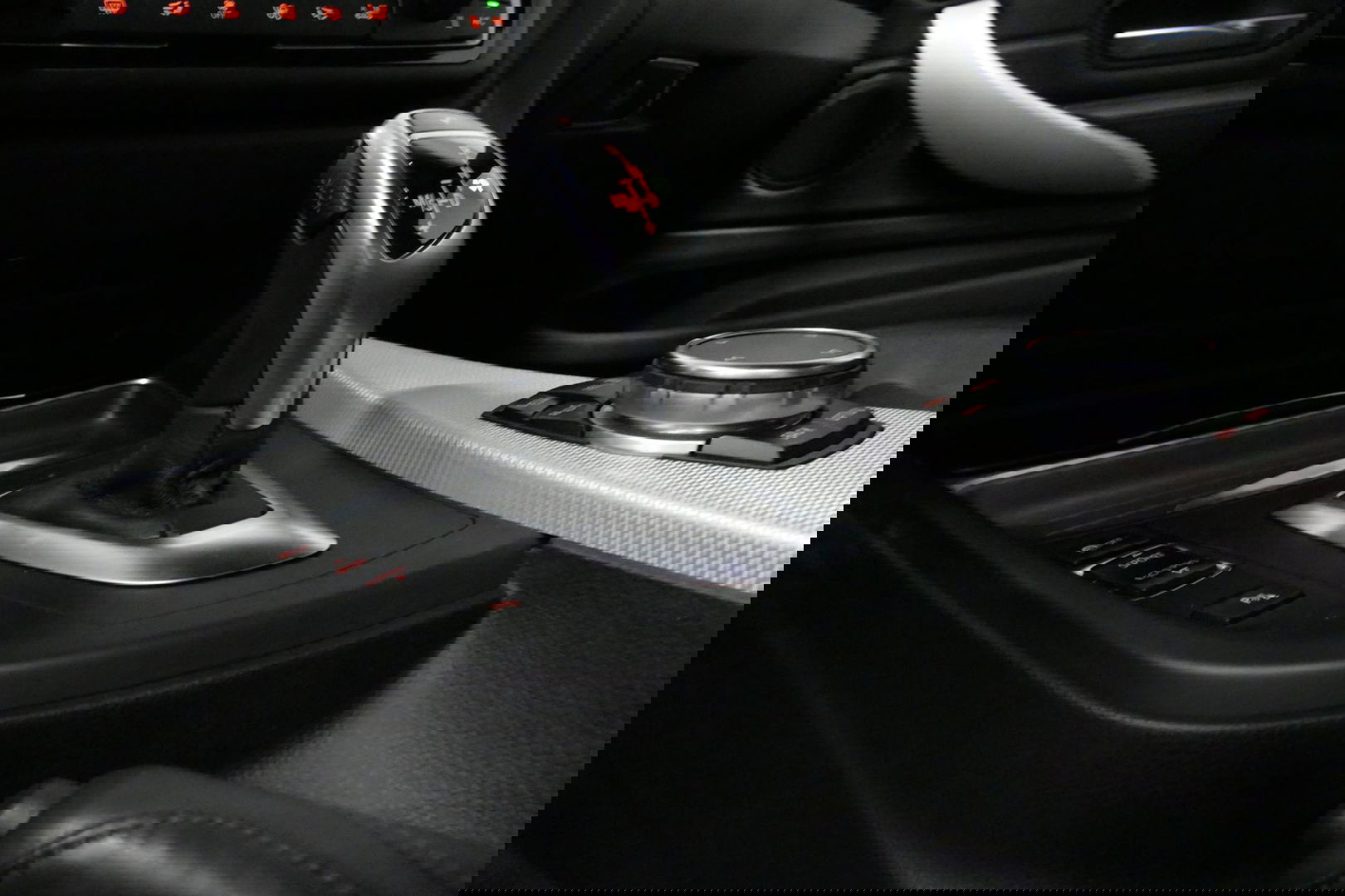 BMW 4 Serie Coupé 428i xDrive M Sport / Stoelverwarming / M Sport-chassis - adaptief onderstel / Navigatie / Climatronic / 19'' LMV / PDC / HiFi speakersysteem / Lederen bekleding / Bi-xenon koplampen / Grootlichtassistent / Sportbesturing variabel