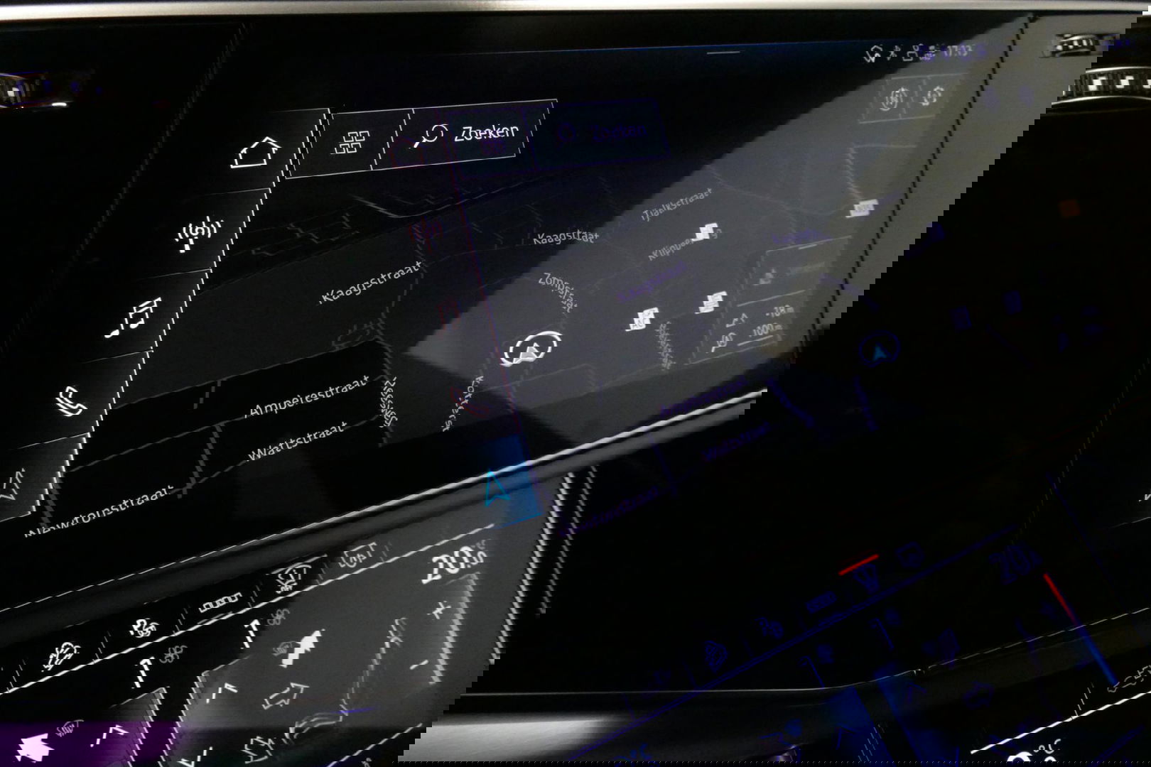 Audi Q8 60 TFSI e quattro Competition / S-Line / HD Matrix LED / Servosluiting / RS-Sportstoelen / Elektr. verstelbare voorstoelen / Head-Up Display / Stuur- & stoelverwarming / 360 graden camera / Bang & Olufsen Sound / Achterbank verwarming / 22'' LMV / Trekhaa
