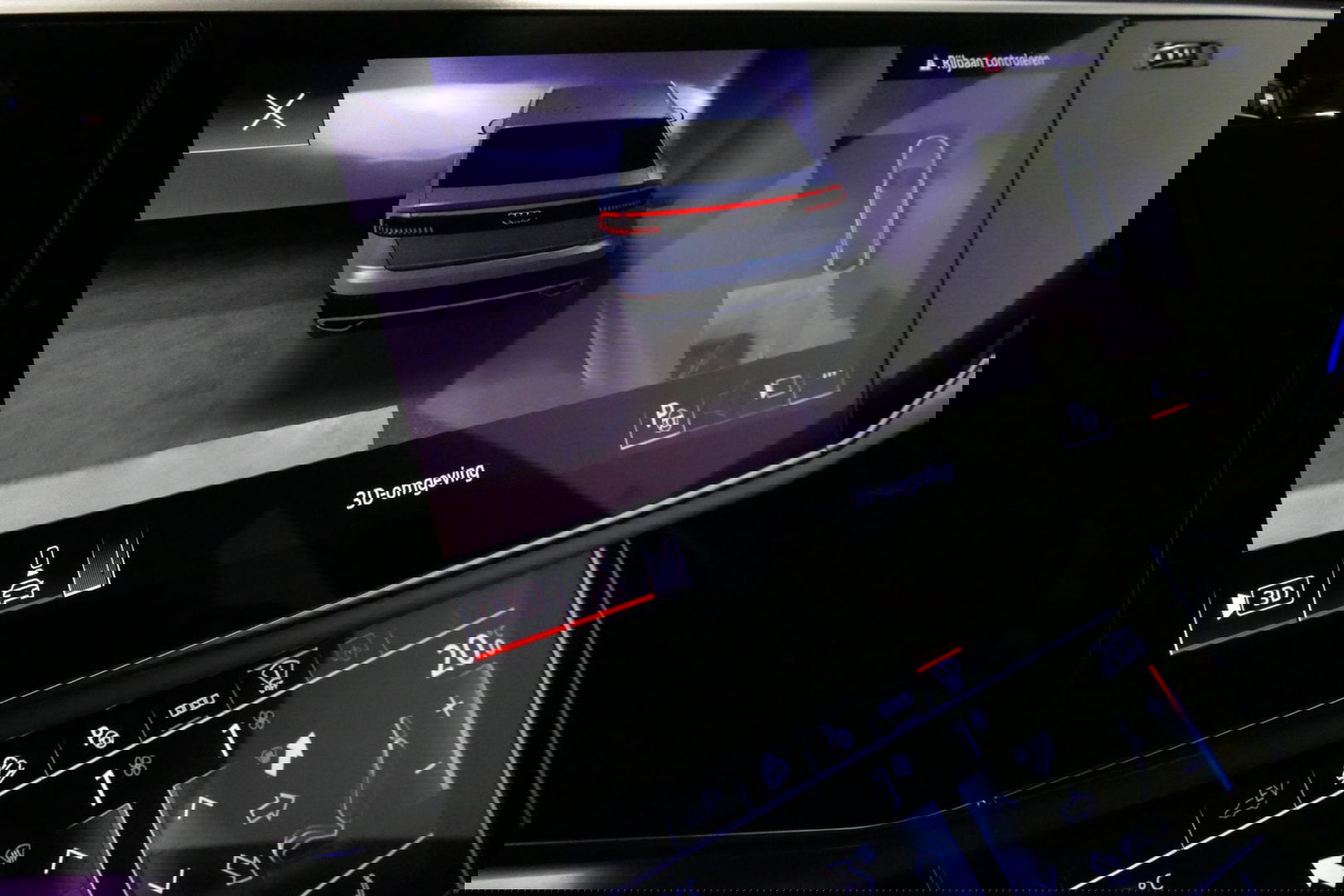 Audi Q8 60 TFSI e quattro Competition / S-Line / HD Matrix LED / Servosluiting / RS-Sportstoelen / Elektr. verstelbare voorstoelen / Head-Up Display / Stuur- & stoelverwarming / 360 graden camera / Bang & Olufsen Sound / Achterbank verwarming / 22'' LMV / Trekhaa