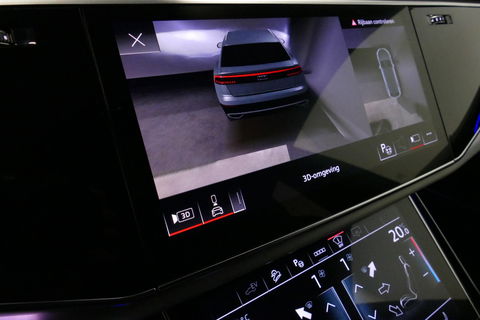 Audi Q8 60 TFSI e quattro Competition / S-Line / HD Matrix LED / Servosluiting / RS-Sportstoelen / Elektr. verstelbare voorstoelen / Head-Up Display / Stuur- & stoelverwarming / 360 graden camera / Bang & Olufsen Sound / Achterbank verwarming / 22'' LMV / Trekhaa