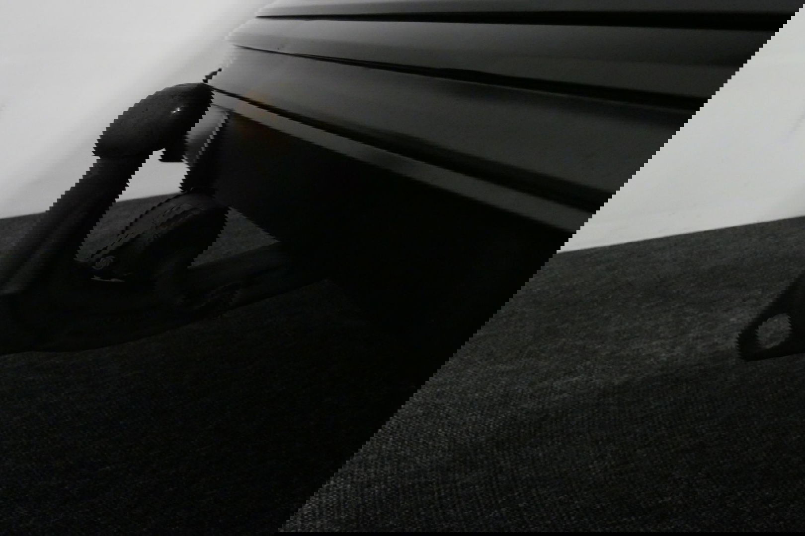 Audi Q8 60 TFSI e quattro Competition / S-Line / HD Matrix LED / Servosluiting / RS-Sportstoelen / Elektr. verstelbare voorstoelen / Head-Up Display / Stuur- & stoelverwarming / 360 graden camera / Bang & Olufsen Sound / Achterbank verwarming / 22'' LMV / Trekhaa