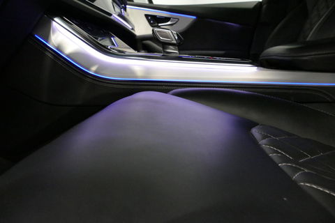 Audi Q8 60 TFSI e quattro Competition / S-Line / HD Matrix LED / Servosluiting / RS-Sportstoelen / Elektr. verstelbare voorstoelen / Head-Up Display / Stuur- & stoelverwarming / 360 graden camera / Bang & Olufsen Sound / Achterbank verwarming / 22'' LMV / Trekhaa