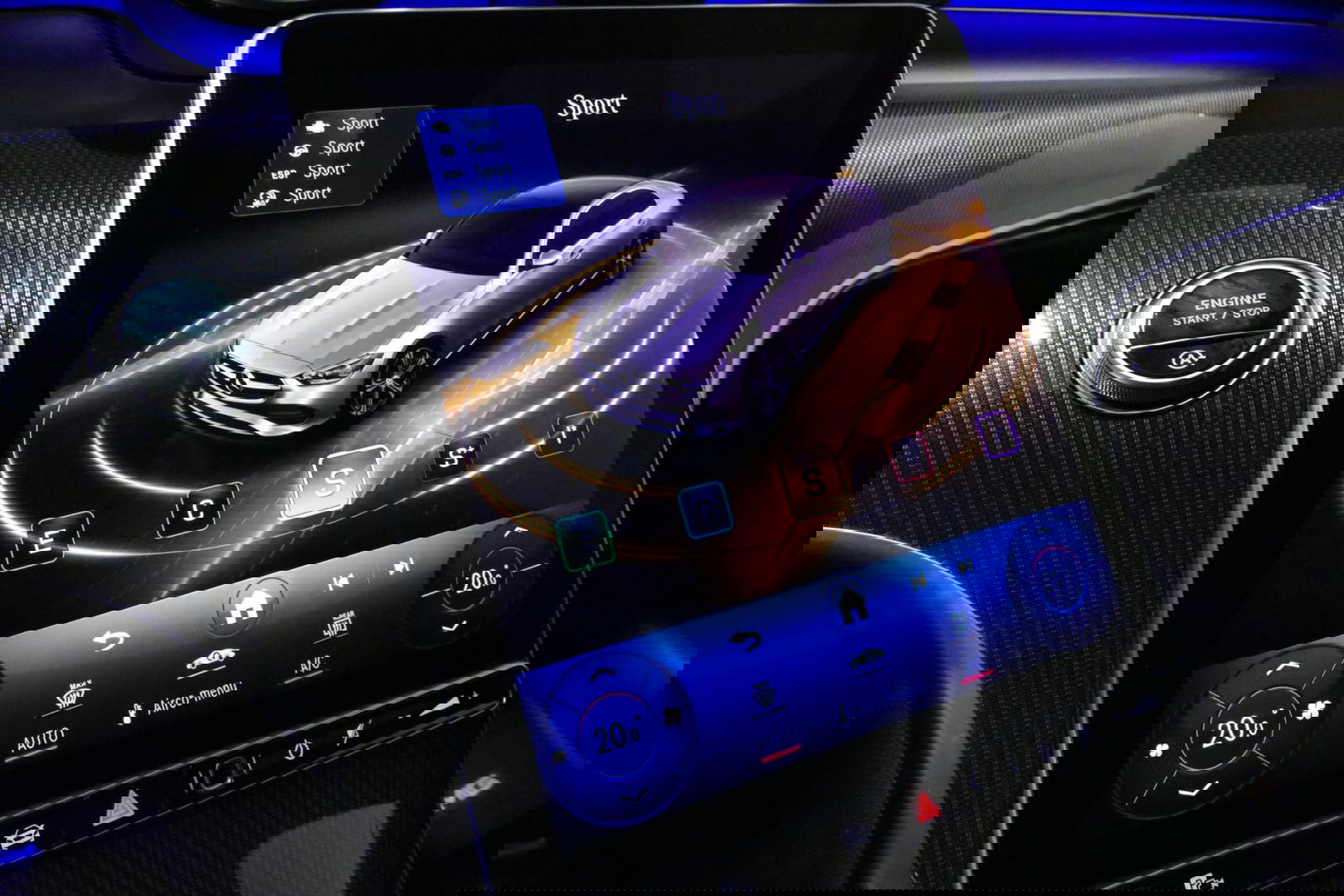 Mercedes-Benz C-Klasse 200 Launch Edition AMG Line / Orig. Nederlands / C63S AMG Diffuser / Panamericana Grill / Panoramadak / Carbon inleg / Apple Carplay - Android Auto / Ambienteverlichting / Stoelverwarming / 19'' LMV / Cruise Control / Achteruitrijcamera / Widescreen