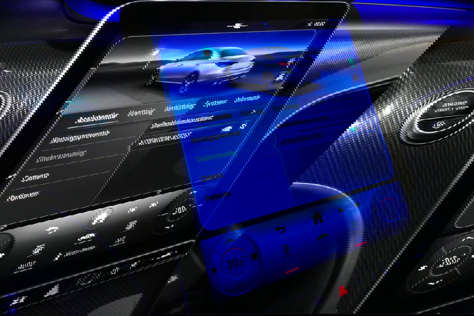 Mercedes-Benz C-Klasse 200 Launch Edition AMG Line / Orig. Nederlands / C63S AMG Diffuser / Panamericana Grill / Panoramadak / Carbon inleg / Apple Carplay - Android Auto / Ambienteverlichting / Stoelverwarming / 19'' LMV / Cruise Control / Achteruitrijcamera / Widescreen