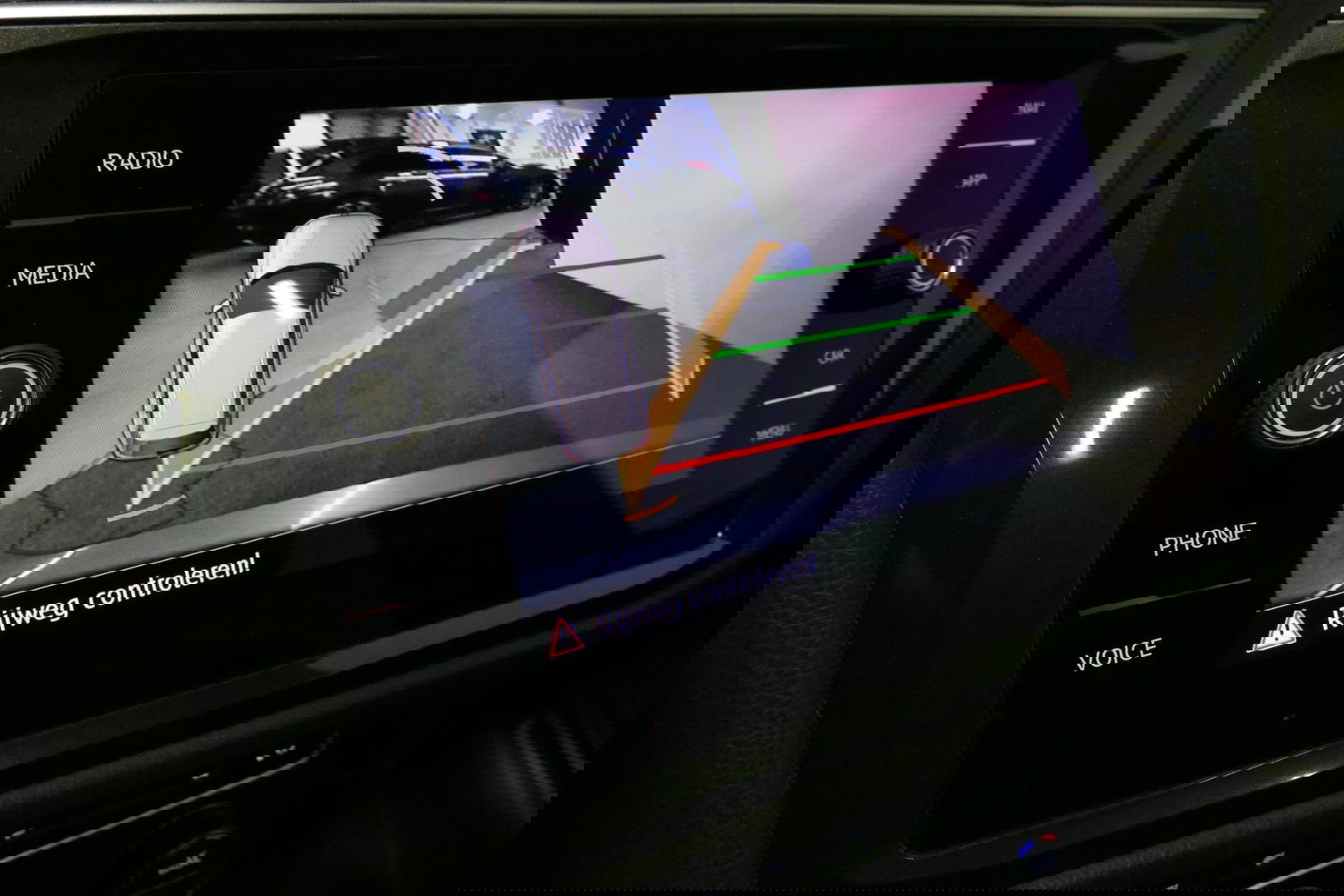 Volkswagen Tiguan 1.4 TSI ACT Business R / Orig. Nederlands / R-line / Black Style / 20" Suzuka LMV / Panoramadak / LED koplampen / Stoelmassage / Stoelverwarming / Virtual Cockpit / Achteruitrijcamera /  Adapt. Cruise / Elek. achterklep /  Apple Carplay-Android Auto / DAB