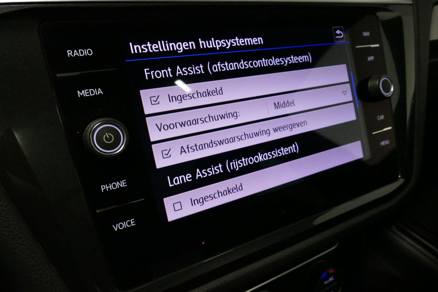 Volkswagen Tiguan 1.4 TSI ACT Business R / Orig. Nederlands / R-line / Black Style / 20" Suzuka LMV / Panoramadak / LED koplampen / Stoelmassage / Stoelverwarming / Virtual Cockpit / Achteruitrijcamera /  Adapt. Cruise / Elek. achterklep /  Apple Carplay-Android Auto / DAB