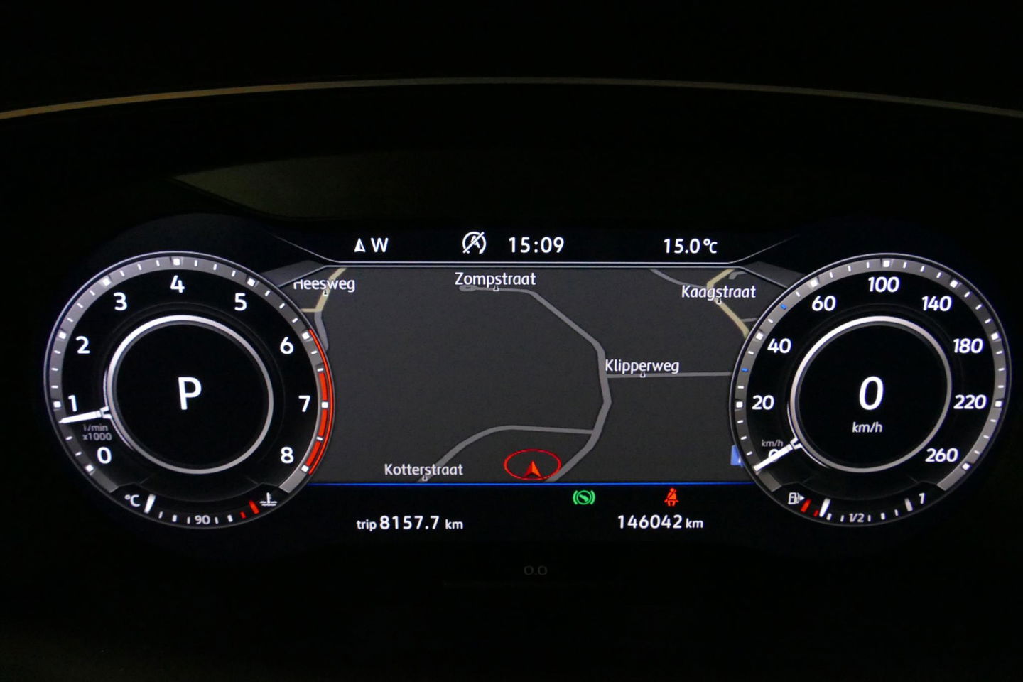 Volkswagen Tiguan 1.4 TSI ACT Business R / Orig. Nederlands / R-line / Black Style / 20" Suzuka LMV / Panoramadak / LED koplampen / Stoelmassage / Stoelverwarming / Virtual Cockpit / Achteruitrijcamera /  Adapt. Cruise / Elek. achterklep /  Apple Carplay-Android Auto / DAB