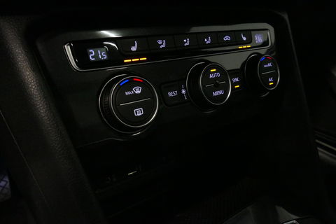 Volkswagen Tiguan 1.4 TSI ACT Business R / Orig. Nederlands / R-line / Black Style / 20" Suzuka LMV / Panoramadak / LED koplampen / Stoelmassage / Stoelverwarming / Virtual Cockpit / Achteruitrijcamera /  Adapt. Cruise / Elek. achterklep /  Apple Carplay-Android Auto / DAB