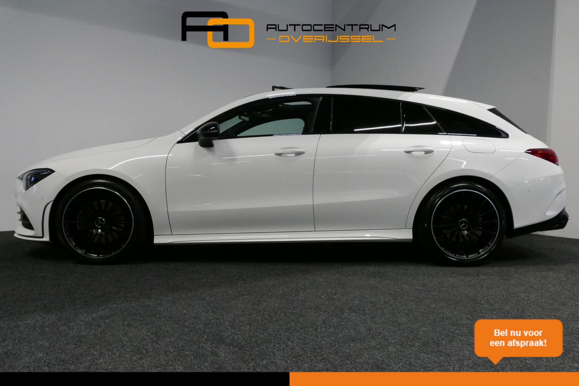 Mercedes-Benz CLA Shooting Brake 220 AMG Line / CLA45 AMG Diffuser / Panamericana Grill / Panoramadak / Burmester Surround Sound / Stoelverwarming / LED High Performance koplampen / Nightpakket / Agility Control / Ambienteverlichting / Widescreen / 19'' LMV / Elektr. bedie