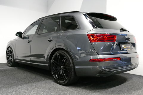 Audi Q7 3.0 TDI e-tron quattro Sport / Orig. Nederlands / S-Line ex- & interieur / Panoramadak / Luchtvering / Elektr. verstelbare voorstoelen (links met memory) / Bose Sound System / Rondomzichtcamera / Sfeerverlichting / Servosluiting - Softclose / Stoelverwarm
