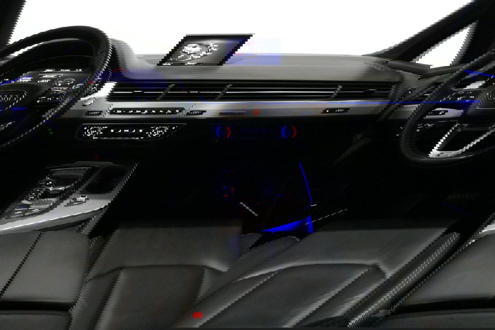 Audi Q7 3.0 TDI e-tron quattro Sport / Orig. Nederlands / S-Line ex- & interieur / Panoramadak / Luchtvering / Elektr. verstelbare voorstoelen (links met memory) / Bose Sound System / Rondomzichtcamera / Sfeerverlichting / Servosluiting - Softclose / Stoelverwarm