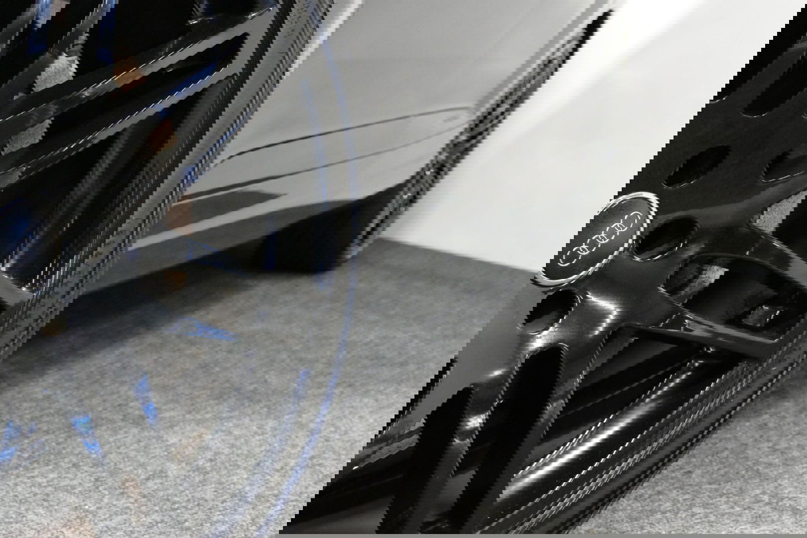 Audi Q7 3.0 TDI e-tron quattro Sport / Orig. Nederlands / S-Line ex- & interieur / Panoramadak / Luchtvering / Elektr. verstelbare voorstoelen (links met memory) / Bose Sound System / Rondomzichtcamera / Sfeerverlichting / Servosluiting - Softclose / Stoelverwarm