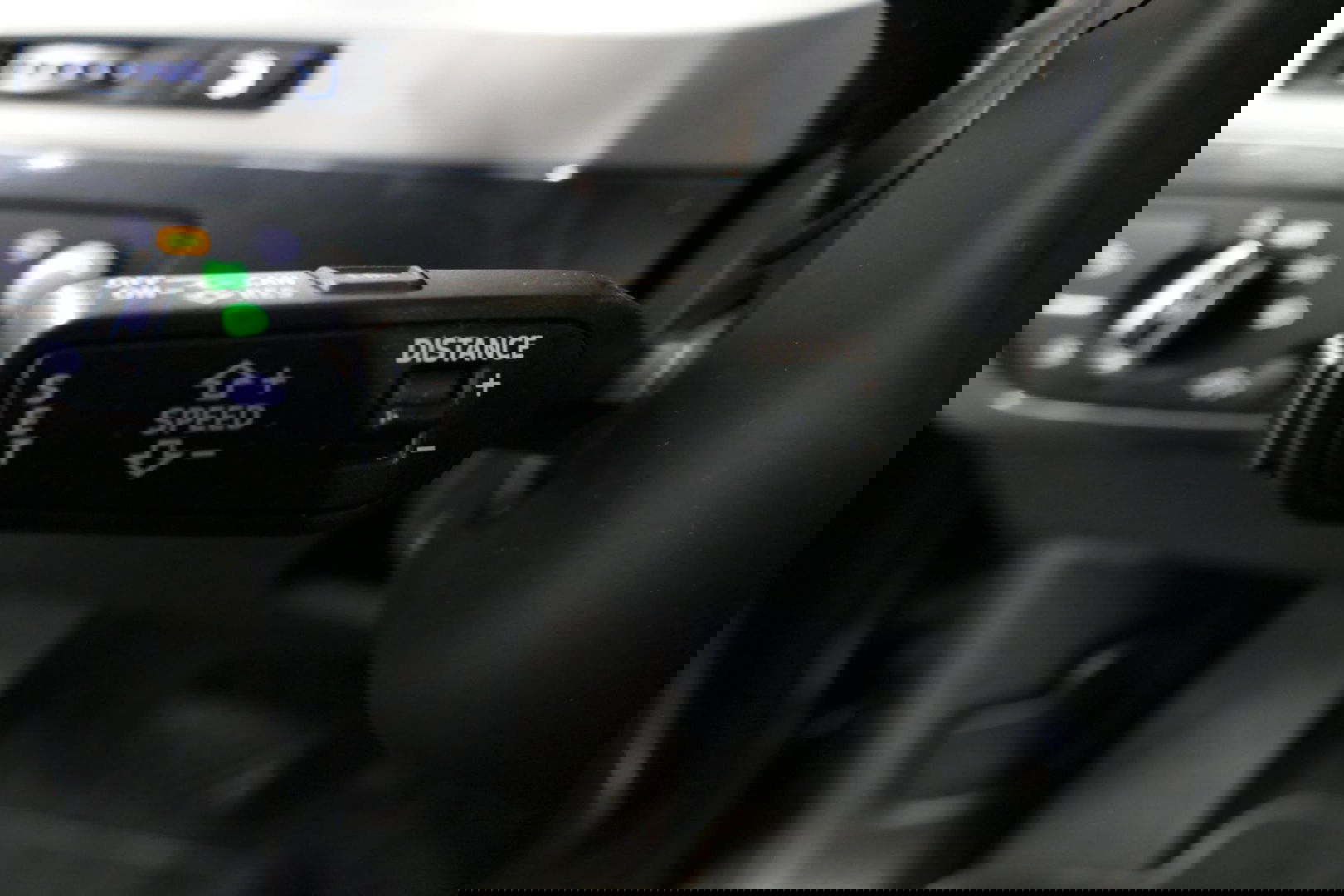 Audi Q7 3.0 TDI e-tron quattro Sport / Orig. Nederlands / S-Line ex- & interieur / Panoramadak / Luchtvering / Elektr. verstelbare voorstoelen (links met memory) / Bose Sound System / Rondomzichtcamera / Sfeerverlichting / Servosluiting - Softclose / Stoelverwarm