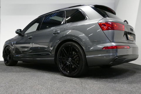 Audi Q7 3.0 TDI e-tron quattro Sport / Orig. Nederlands / S-Line ex- & interieur / Panoramadak / Luchtvering / Elektr. verstelbare voorstoelen (links met memory) / Bose Sound System / Rondomzichtcamera / Sfeerverlichting / Servosluiting - Softclose / Stoelverwarm
