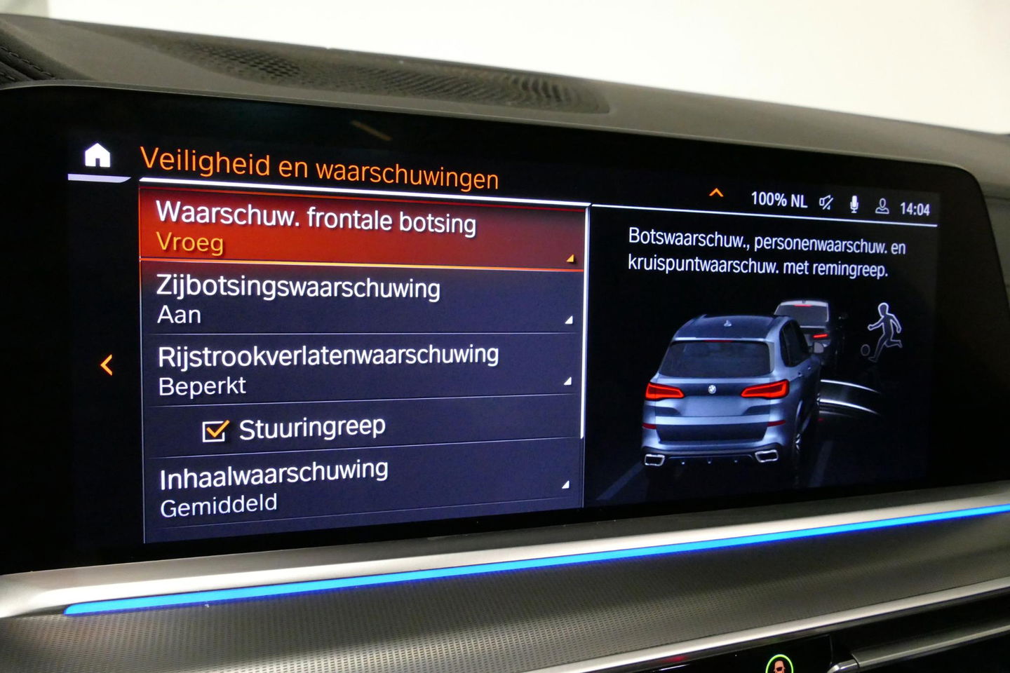 BMW X5 xDrive45e High Executive / M Sport / Panoramadak / Soft-close / Koplamp Laser / Elektr. verstelbare voorstoelen + memory / Luchtvering / Stoelverwarming voor + achter / Stoelventilatie / Head-Up Display / Apple Carplay - Andriod Auto / Ambiente verlichtin