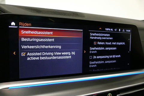 BMW X5 xDrive45e High Executive / M Sport / Panoramadak / Soft-close / Koplamp Laser / Elektr. verstelbare voorstoelen + memory / Luchtvering / Stoelverwarming voor + achter / Stoelventilatie / Head-Up Display / Apple Carplay - Andriod Auto / Ambiente verlichtin