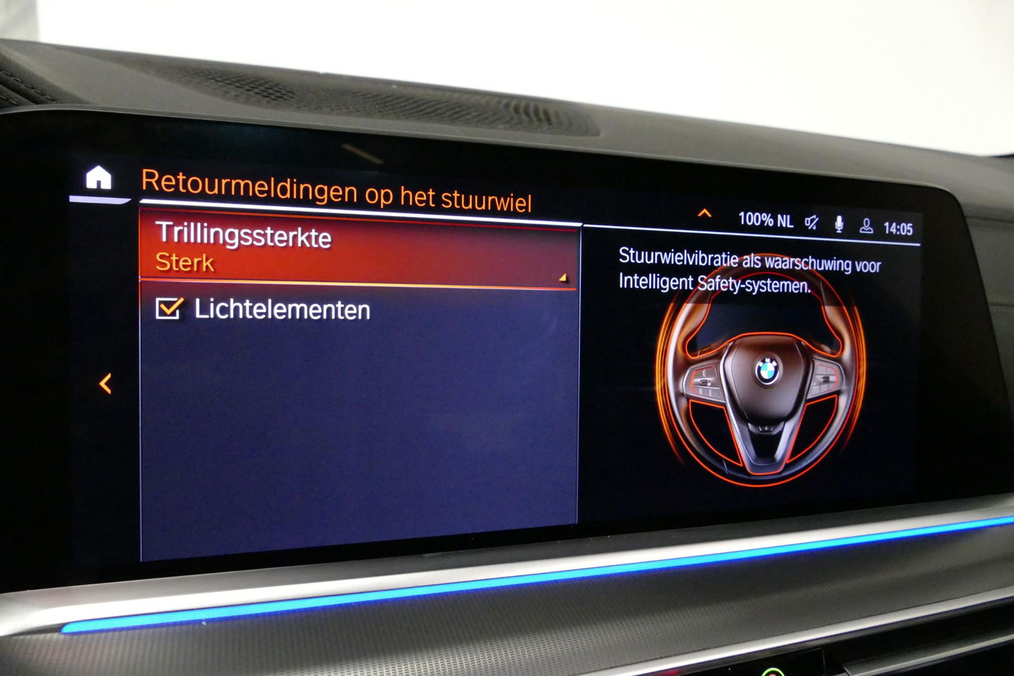 BMW X5 xDrive45e High Executive / M Sport / Panoramadak / Soft-close / Koplamp Laser / Elektr. verstelbare voorstoelen + memory / Luchtvering / Stoelverwarming voor + achter / Stoelventilatie / Head-Up Display / Apple Carplay - Andriod Auto / Ambiente verlichtin