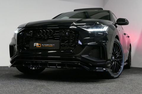 Audi Q8 55 TFSI e quattro Pro Line S / RSQ8 Diffuser / RSQ8 Grill / Maxton Design Bodykit V.2 / Panoramadak / RS Sportstoelen / Elektr. verstelbare voorstoelen + memory / Sport Luchtvering / Matrix LED / Ambienteverlichting plus / Apple Carplay - Android Auto / B