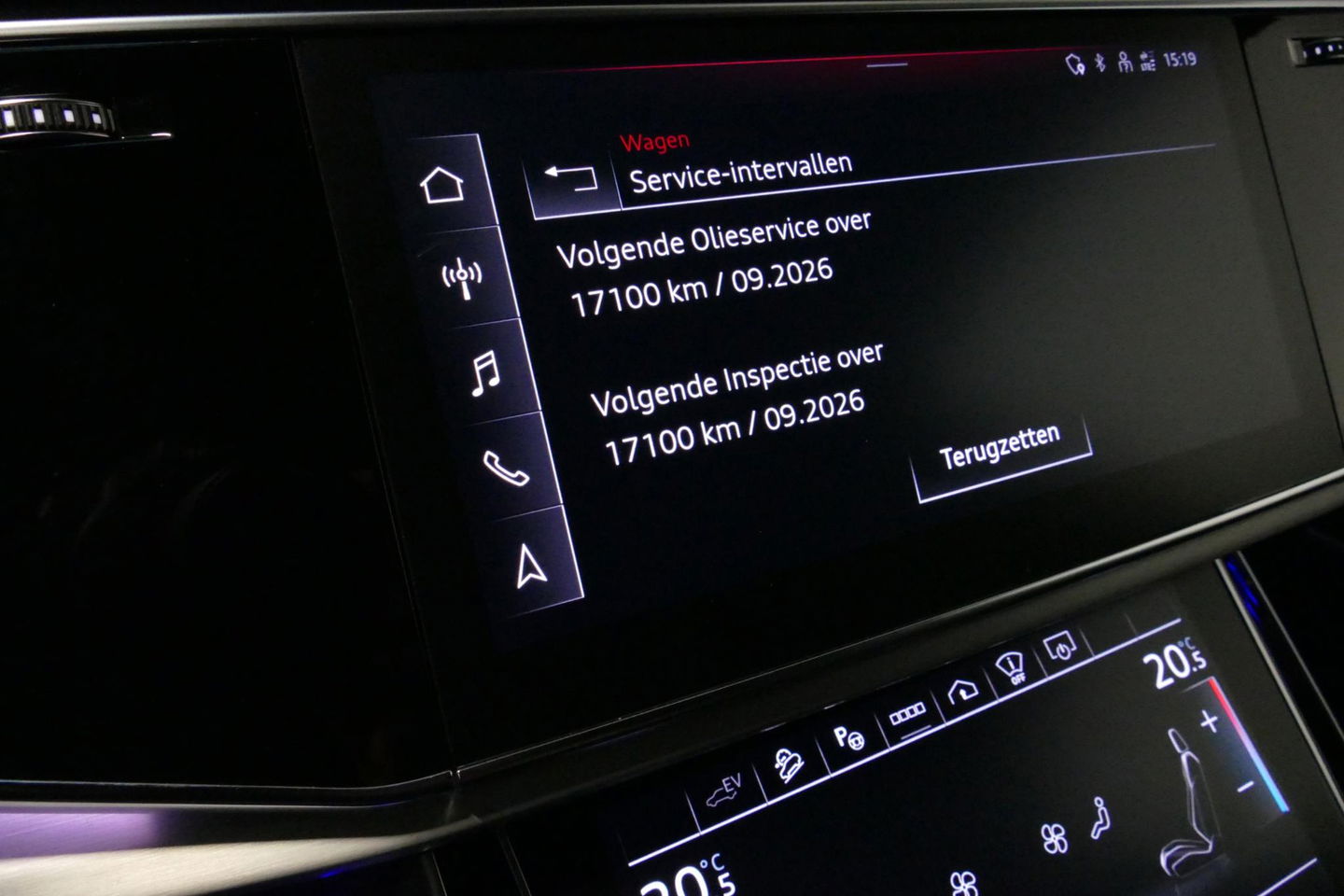 Audi Q8 55 TFSI e quattro Pro Line S / RSQ8 Diffuser / RSQ8 Grill / Maxton Design Bodykit V.2 / Panoramadak / RS Sportstoelen / Elektr. verstelbare voorstoelen + memory / Sport Luchtvering / Matrix LED / Ambienteverlichting plus / Apple Carplay - Android Auto / B