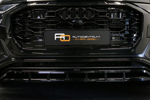 Audi Q8 55 TFSI e quattro Pro Line S / RSQ8 Diffuser / RSQ8 Grill / Maxton Design Bodykit V.2 / Panoramadak / RS Sportstoelen / Elektr. verstelbare voorstoelen + memory / Sport Luchtvering / Matrix LED / Ambienteverlichting plus / Apple Carplay - Android Auto / B