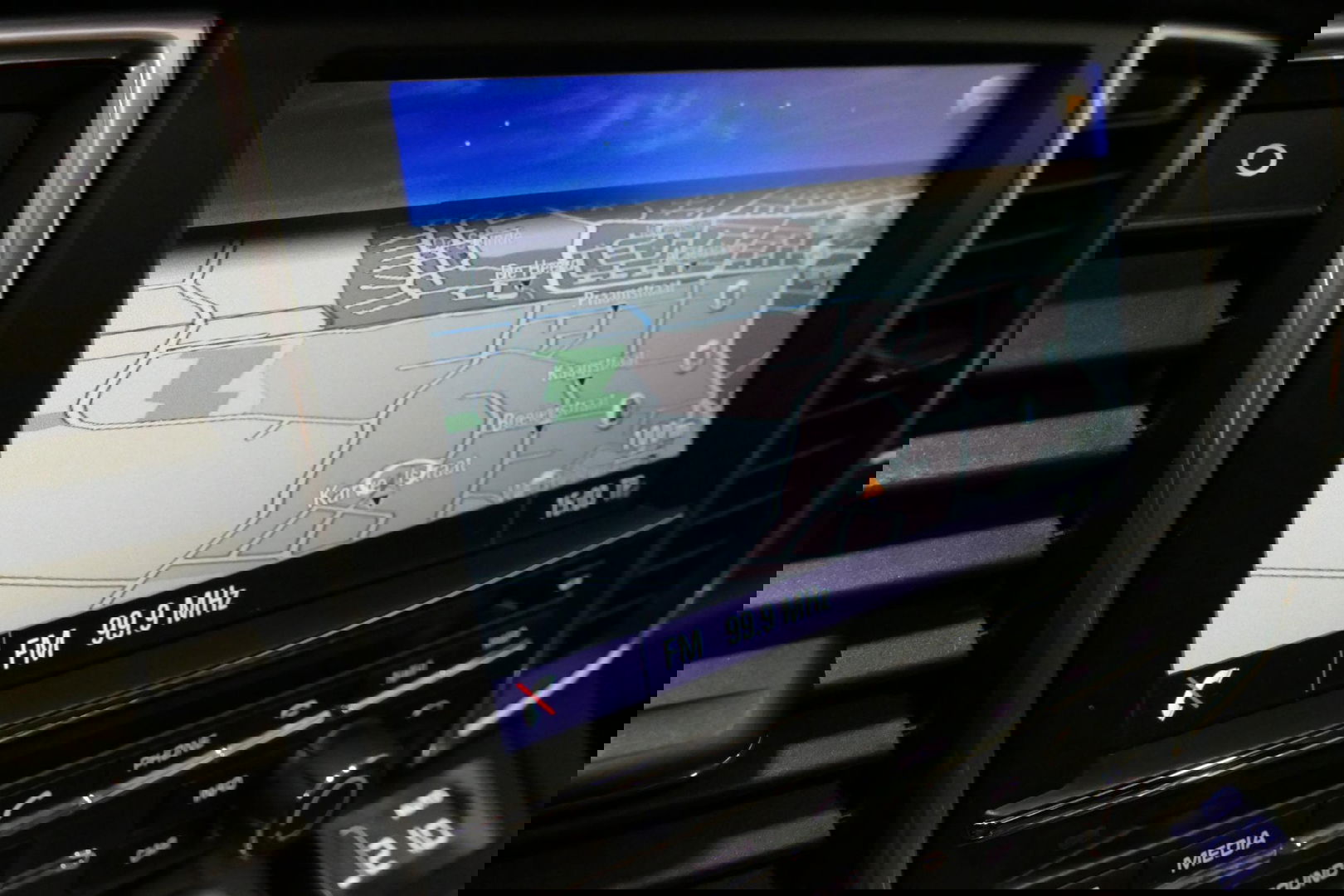 Porsche Panamera 3.0 S E-Hybrid / Schuif-/kanteldak / Elektr. verstelbare voorstoelen (links memory) / Luchtvering / BOSE Sound / Softclose - servosluiting / 20'' LMV / Porsche Dynamic Light System Plus (PDLS+) / Achteruitrijcamera / Standairco / Porsce Active Suspension 