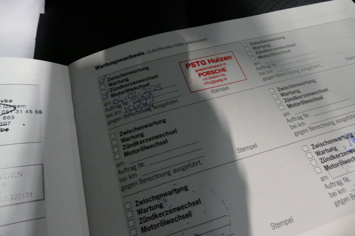 Porsche Panamera 3.0 S E-Hybrid / Schuif-/kanteldak / Elektr. verstelbare voorstoelen (links memory) / Luchtvering / BOSE Sound / Softclose - servosluiting / 20'' LMV / Porsche Dynamic Light System Plus (PDLS+) / Achteruitrijcamera / Standairco / Porsce Active Suspension 