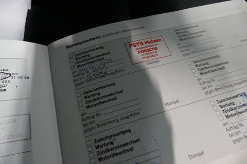 Porsche Panamera 3.0 S E-Hybrid / Schuif-/kanteldak / Elektr. verstelbare voorstoelen (links memory) / Luchtvering / BOSE Sound / Softclose - servosluiting / 20'' LMV / Porsche Dynamic Light System Plus (PDLS+) / Achteruitrijcamera / Standairco / Porsce Active Suspension 