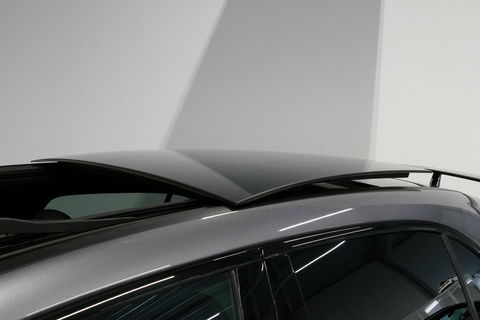 Mercedes-Benz A-Klasse 200 AMG Line / A45 AMG Diffuser / Panamericana Grille / Panoramadak / A45 Dakspoiler / Elektr. verstelbare voorstoelen + memory / Multibeam LED Koplampen / Apple Carplay - Android Auto / Stoelverwarming / Ambienteverlichting / 19'' LMV / Night pakket / Do