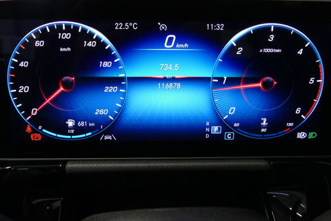 Mercedes-Benz B-Klasse 200d Premium Plus / Elektr. verstelbare voorstoel + memory / Stoelverwarming / Elektr. wegklapbare trekhaak / Koplamp LED High Performance / Elektr. achterklep / 18'' AMG LMV / Dynamic Select / Cruise Control / Elektr. lendensteun