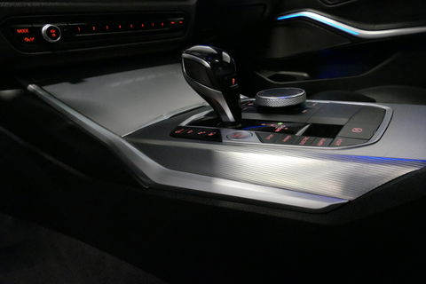 BMW 3 Serie 330e M Sport / M340i Diffuser / Black Diamond M Grill / M340i M Sport bumper pakket / BMW Laserlight / Schuif-/kanteldak / Head-up display / Harman-Kardon Sound System / Adaptief M Sport onderstel / Apple Carplay - Android Auto / Rondomzicht camera / Stoe