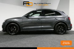 Audi Q5 55 TFSI e quattro Competition S Edition / Maxton Design Bodykit V.2 / Panoramadak / Luchtvering / Elektr. verstelbare voorstoelen / Bang & Olufsen Sound System / Matrix LED Koplampen / Rondomzichtcamera / Apple Carplay - Android Auto / Ambienteverlichting