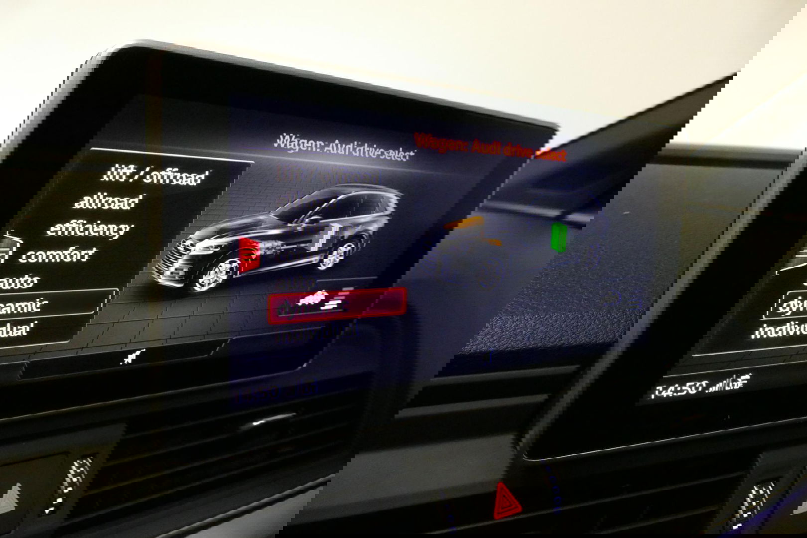 Audi Q5 55 TFSI e quattro Competition S Edition / Maxton Design Bodykit V.2 / Panoramadak / Luchtvering / Elektr. verstelbare voorstoelen / Bang & Olufsen Sound System / Matrix LED Koplampen / Rondomzichtcamera / Apple Carplay - Android Auto / Ambienteverlichting