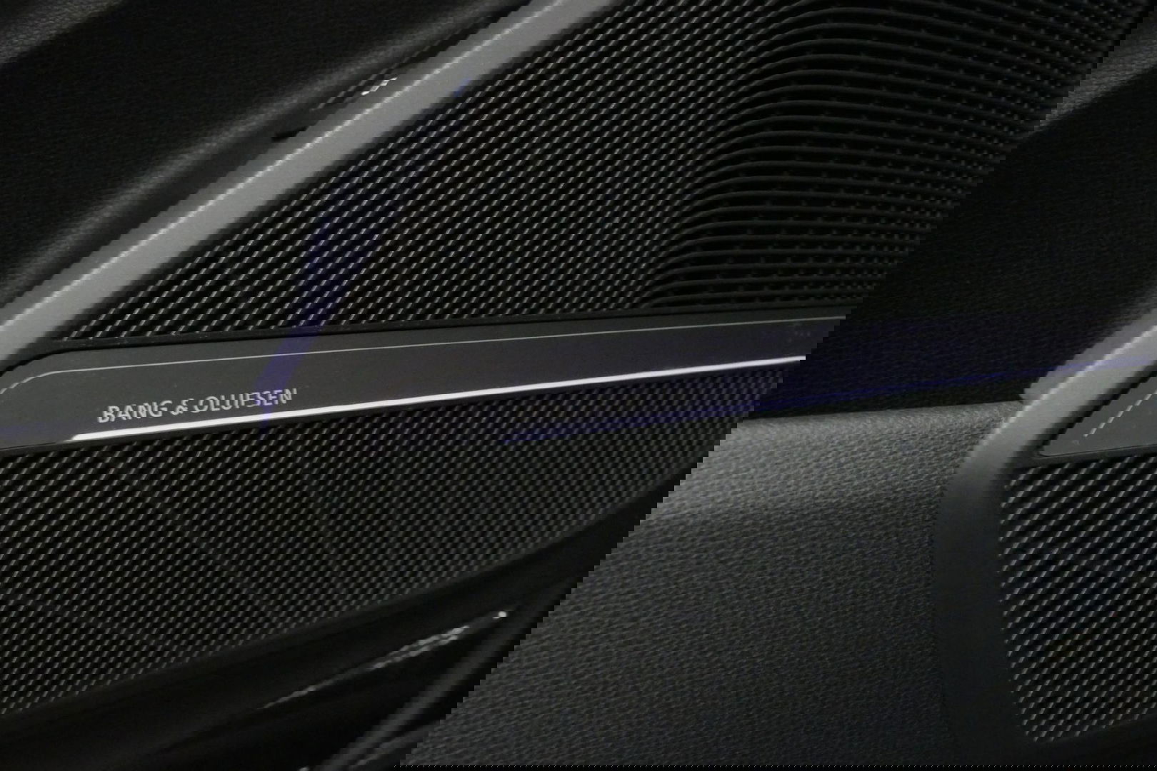 Audi Q5 55 TFSI e quattro Competition S Edition / Maxton Design Bodykit V.2 / Panoramadak / Luchtvering / Elektr. verstelbare voorstoelen / Bang & Olufsen Sound System / Matrix LED Koplampen / Rondomzichtcamera / Apple Carplay - Android Auto / Ambienteverlichting