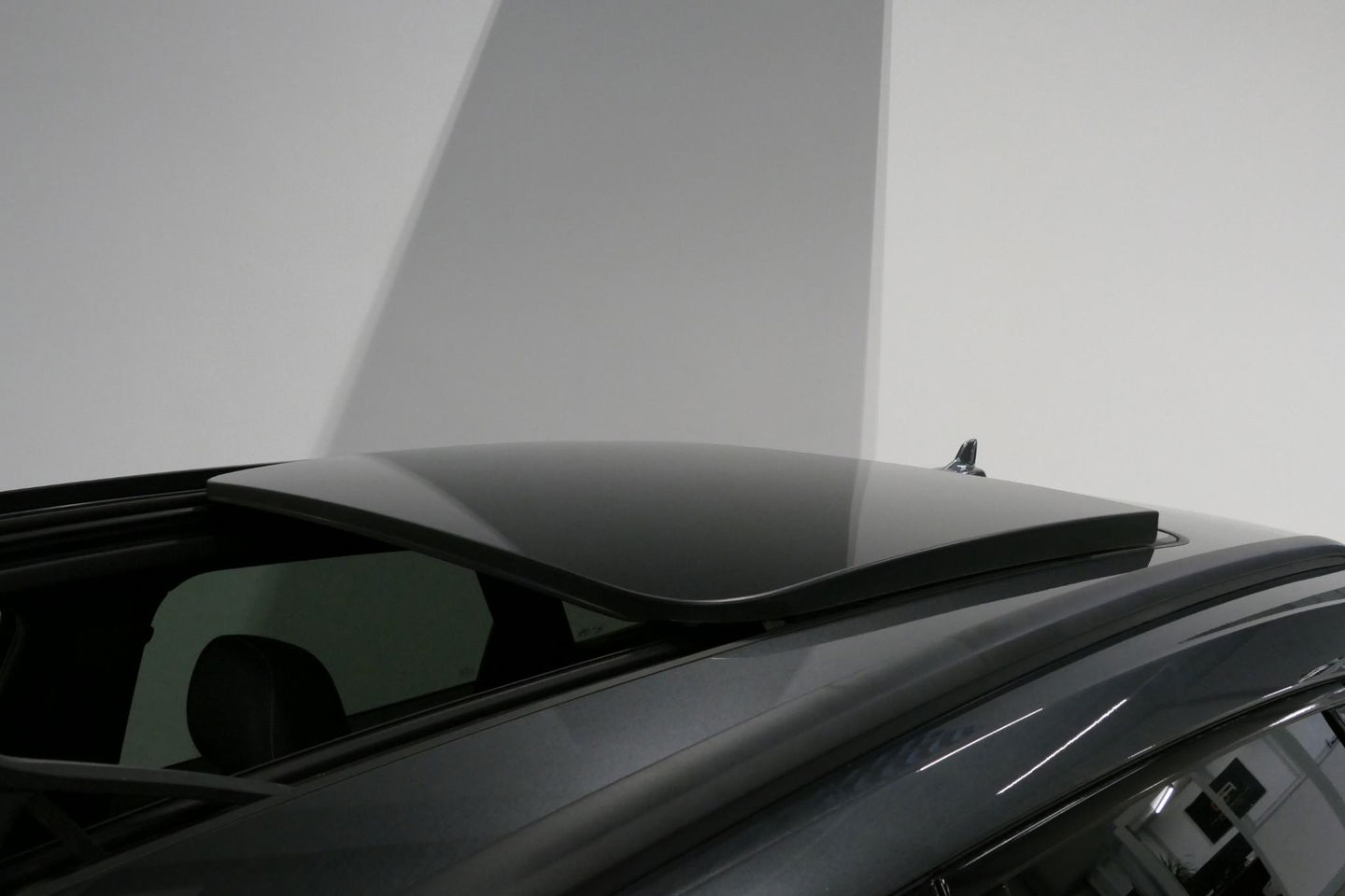 Audi Q5 55 TFSI e quattro Competition S Edition / Maxton Design Bodykit V.2 / Panoramadak / Luchtvering / Elektr. verstelbare voorstoelen / Bang & Olufsen Sound System / Matrix LED Koplampen / Rondomzichtcamera / Apple Carplay - Android Auto / Ambienteverlichting