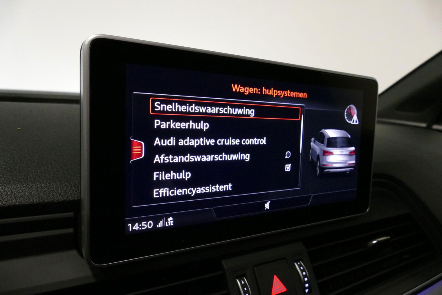 Audi Q5 55 TFSI e quattro Competition S Edition / Maxton Design Bodykit V.2 / Panoramadak / Luchtvering / Elektr. verstelbare voorstoelen / Bang & Olufsen Sound System / Matrix LED Koplampen / Rondomzichtcamera / Apple Carplay - Android Auto / Ambienteverlichting