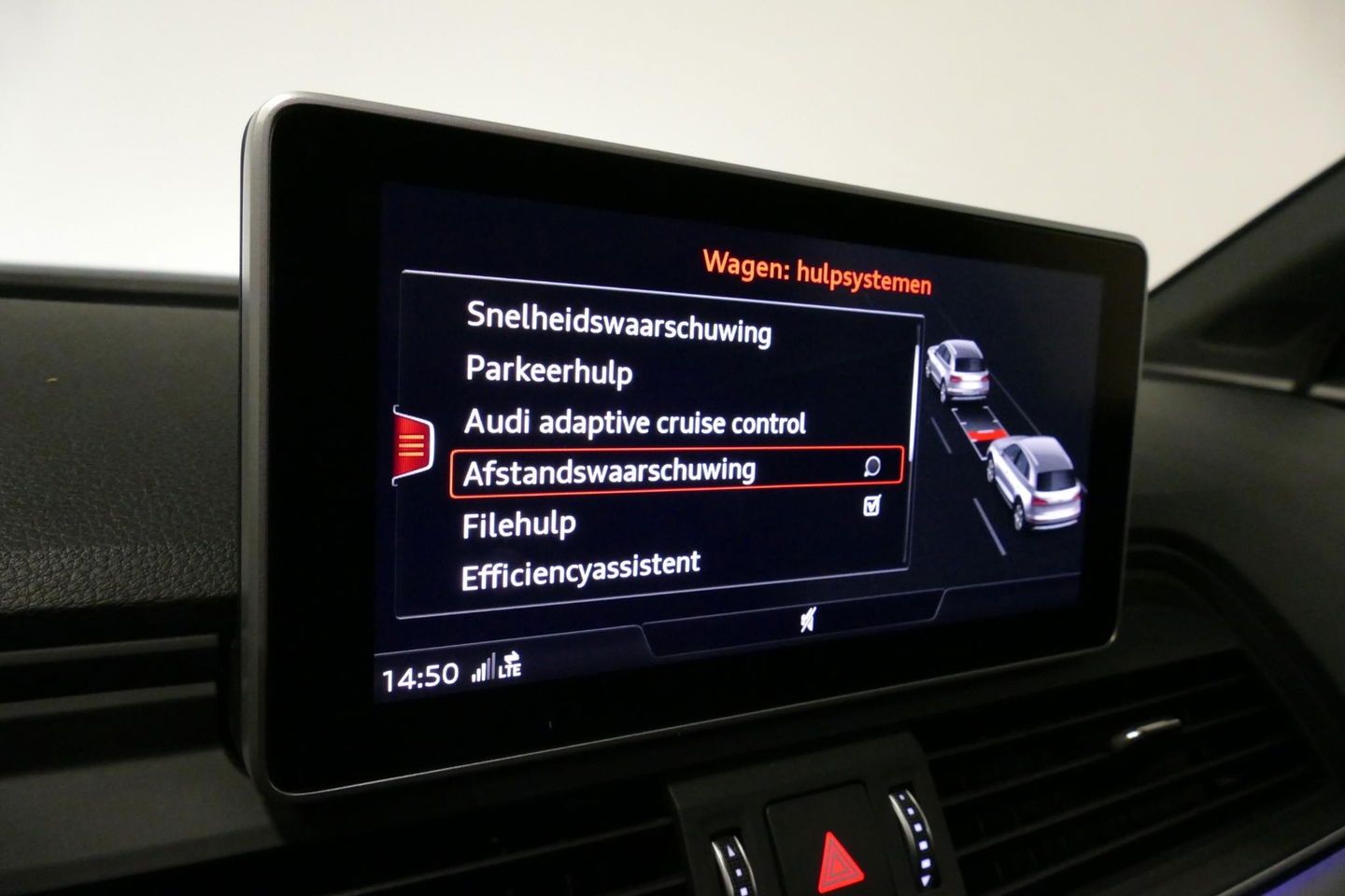 Audi Q5 55 TFSI e quattro Competition S Edition / Maxton Design Bodykit V.2 / Panoramadak / Luchtvering / Elektr. verstelbare voorstoelen / Bang & Olufsen Sound System / Matrix LED Koplampen / Rondomzichtcamera / Apple Carplay - Android Auto / Ambienteverlichting