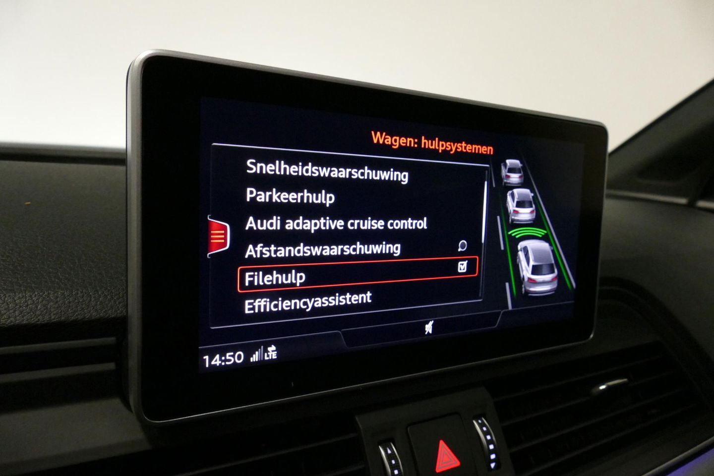 Audi Q5 55 TFSI e quattro Competition S Edition / Maxton Design Bodykit V.2 / Panoramadak / Luchtvering / Elektr. verstelbare voorstoelen / Bang & Olufsen Sound System / Matrix LED Koplampen / Rondomzichtcamera / Apple Carplay - Android Auto / Ambienteverlichting