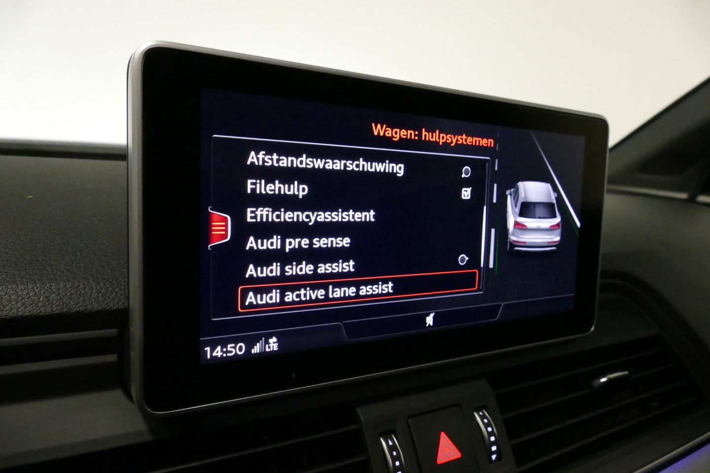 Audi Q5 55 TFSI e quattro Competition S Edition / Maxton Design Bodykit V.2 / Panoramadak / Luchtvering / Elektr. verstelbare voorstoelen / Bang & Olufsen Sound System / Matrix LED Koplampen / Rondomzichtcamera / Apple Carplay - Android Auto / Ambienteverlichting