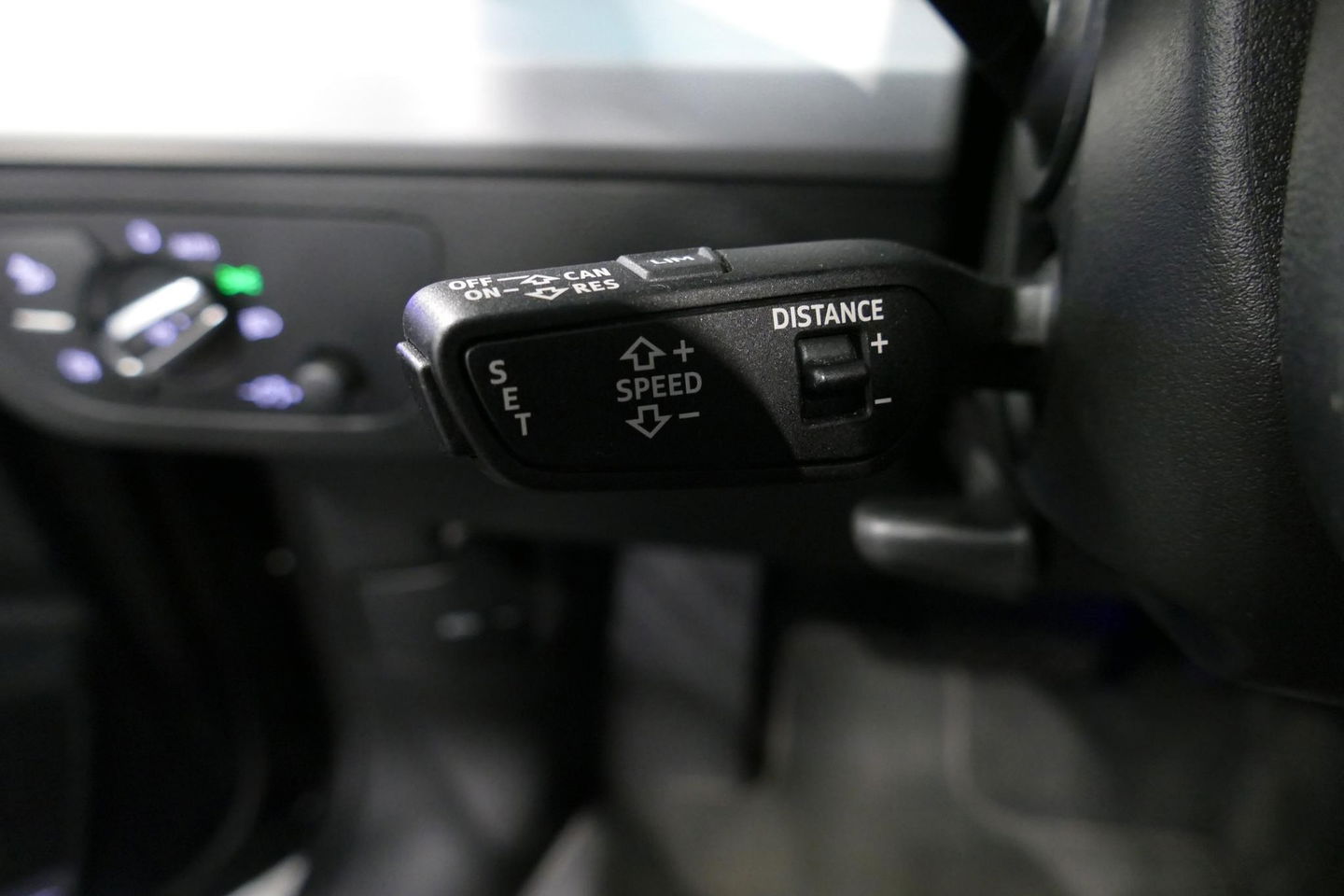 Audi Q5 55 TFSI e quattro Competition S Edition / Maxton Design Bodykit V.2 / Panoramadak / Luchtvering / Elektr. verstelbare voorstoelen / Bang & Olufsen Sound System / Matrix LED Koplampen / Rondomzichtcamera / Apple Carplay - Android Auto / Ambienteverlichting