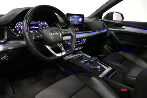 Audi Q5 55 TFSI e quattro Competition S Edition / Maxton Design Bodykit V.2 / Panoramadak / Luchtvering / Elektr. verstelbare voorstoelen / Bang & Olufsen Sound System / Matrix LED Koplampen / Rondomzichtcamera / Apple Carplay - Android Auto / Ambienteverlichting