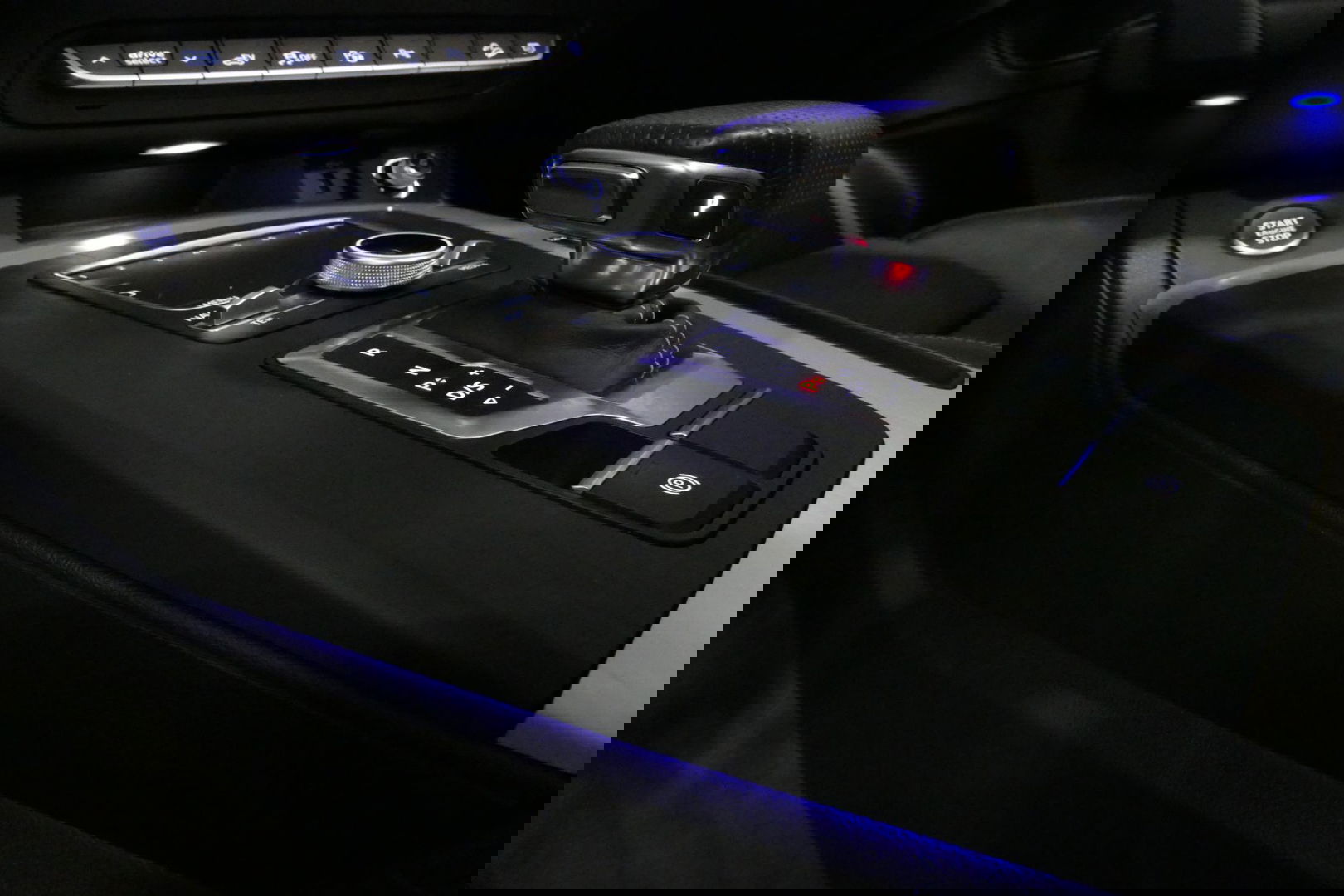 Audi Q5 55 TFSI e quattro Competition S Edition / Maxton Design Bodykit V.2 / Panoramadak / Luchtvering / Elektr. verstelbare voorstoelen / Bang & Olufsen Sound System / Matrix LED Koplampen / Rondomzichtcamera / Apple Carplay - Android Auto / Ambienteverlichting