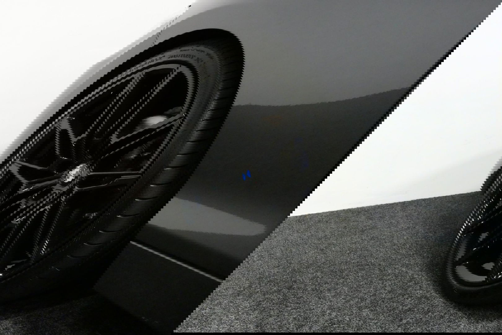 BMW 2 Serie Cabrio 218i Essential / Stoelverwarming / Windscherm / Climatronic / 19'' LMV / Parkeersensoren achter / BMW Radio Professional / Licht- & regensensor / Multimedia systeem