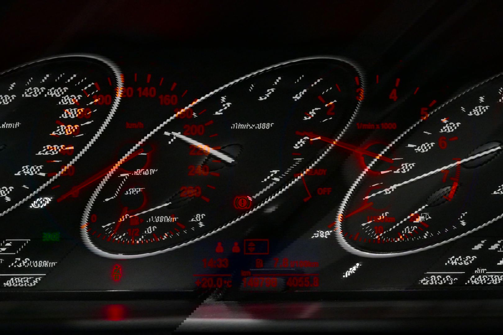 BMW 2 Serie Cabrio 218i Essential / Stoelverwarming / Windscherm / Climatronic / 19'' LMV / Parkeersensoren achter / BMW Radio Professional / Licht- & regensensor / Multimedia systeem