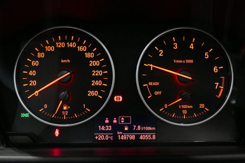 BMW 2 Serie Cabrio 218i Essential / Stoelverwarming / Windscherm / Climatronic / 19'' LMV / Parkeersensoren achter / BMW Radio Professional / Licht- & regensensor / Multimedia systeem