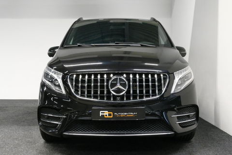 Mercedes-Benz V-Klasse 250d Lang DC AMG Line / MARGE / Burmester Surround Sound / Rondomzicht camera / Ambienteverlichting / 19'' LMV / Dodehoek detectie / Cruise Control / Trekhaak / Elektrische schuifdeuren L + R / Navigatie / Achteruitrijcamera / Agility Control