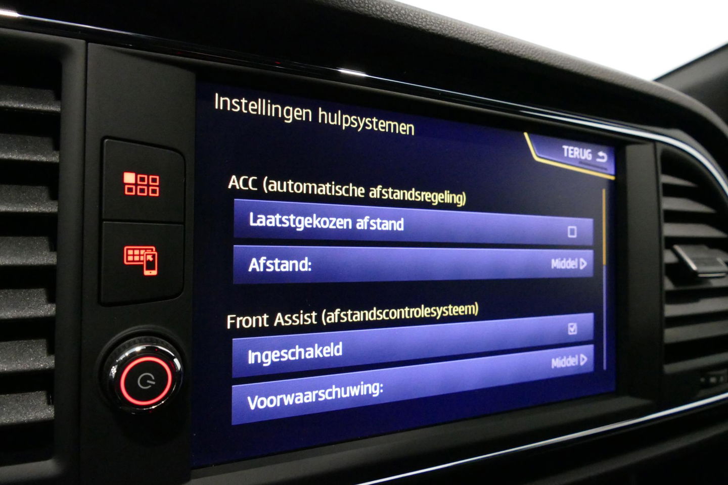 SEAT Leon ST 2.0 TSI 4DRIVE CUPRA / ABT Tuning / JE Design uitlaatsysteem / Brembo /  Performance Pack / Stoelverwarming / Apple Carplay - Android Auto / BEATS Audio Systeem / Achteruitrijcamera / 19'' LMV / Sfeerverlichting / DCC (Adaptive onderstel) / Cruise Cont